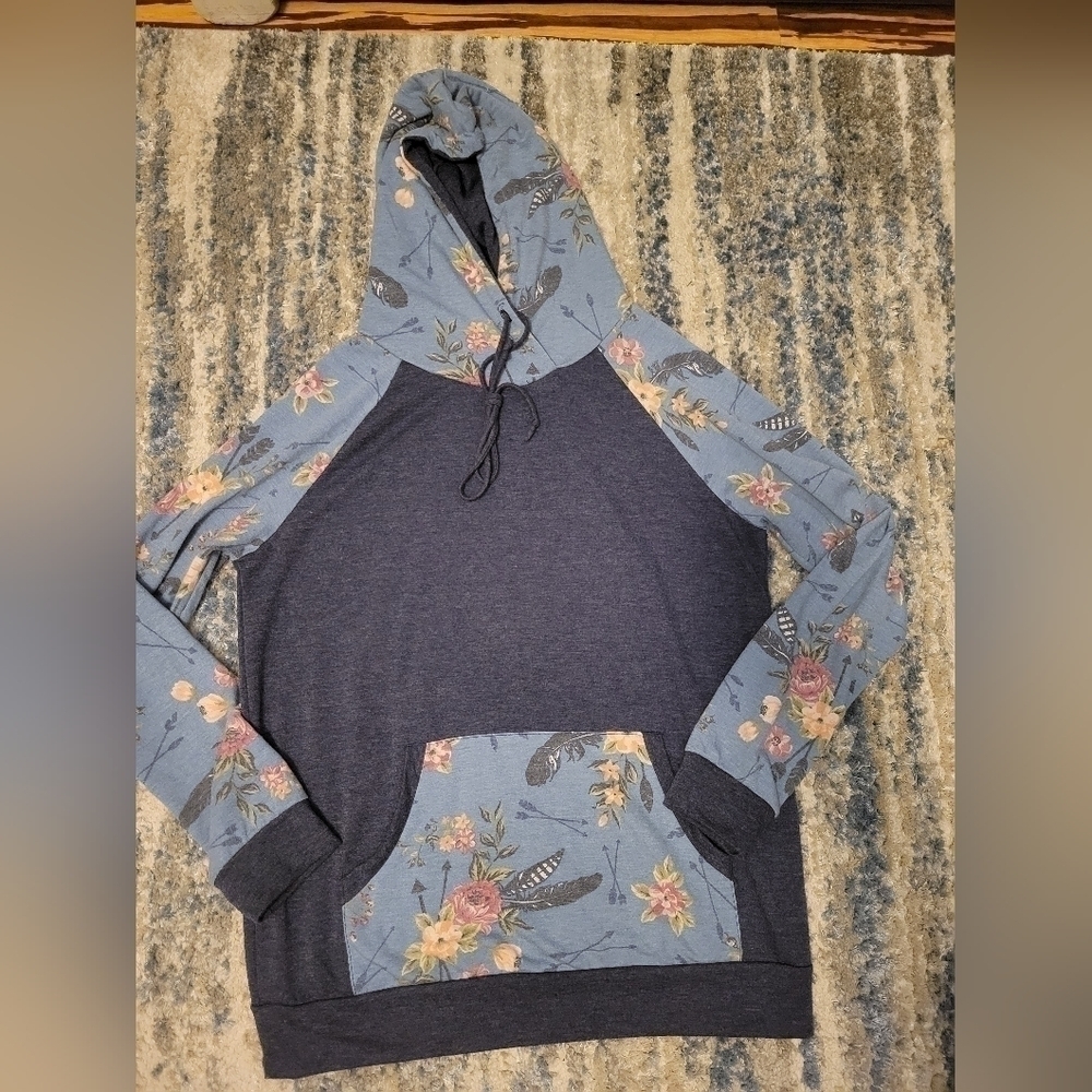 E. Luna hoodie size Medium